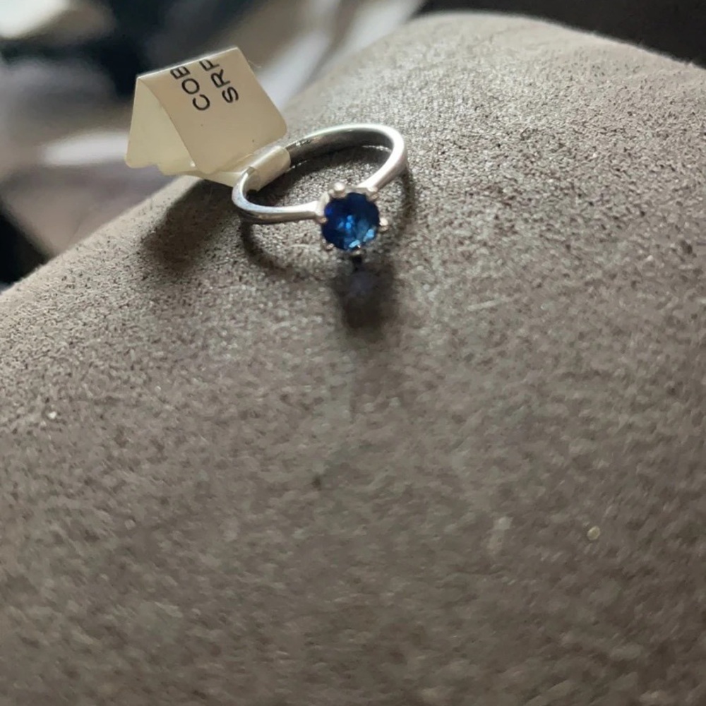 Size 6 blue ring